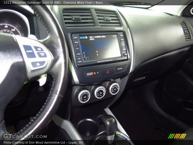 Diamond White Pearl / Black 2011 Mitsubishi Outlander Sport SE 4WD