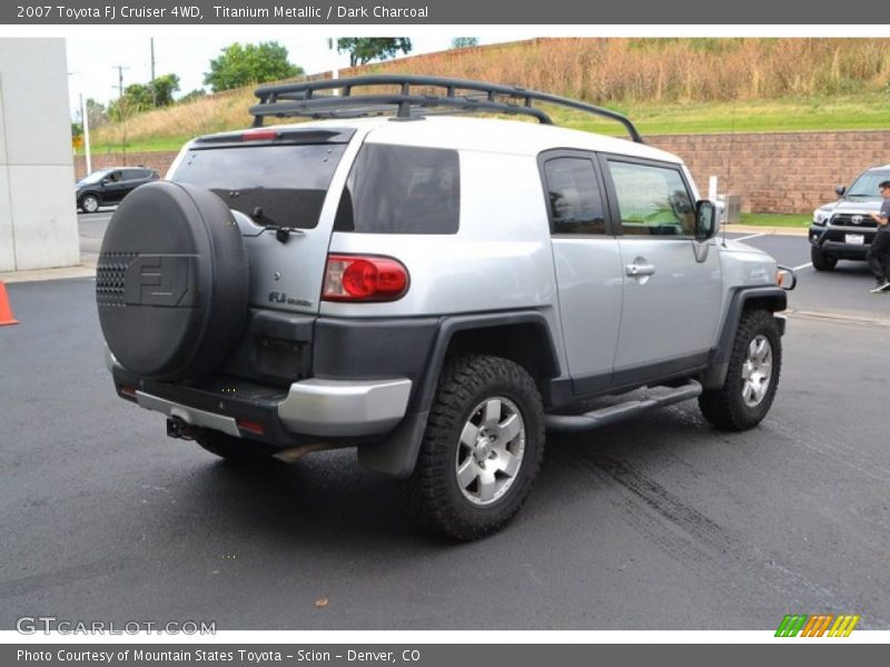 Titanium Metallic / Dark Charcoal 2007 Toyota FJ Cruiser 4WD