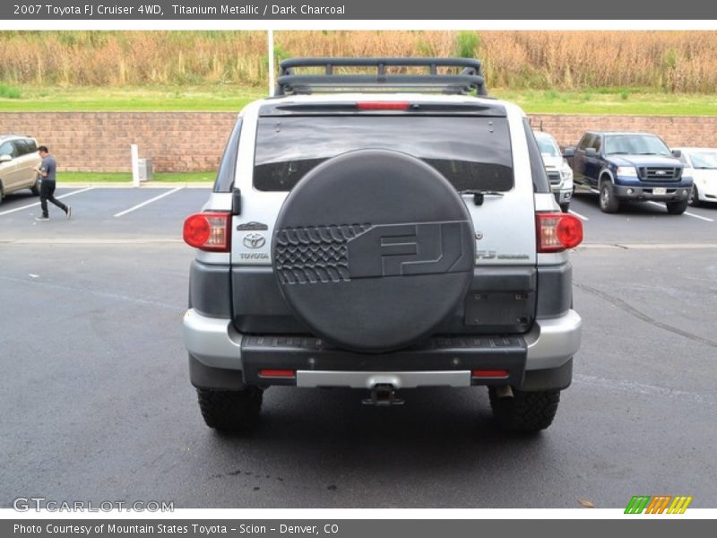 Titanium Metallic / Dark Charcoal 2007 Toyota FJ Cruiser 4WD