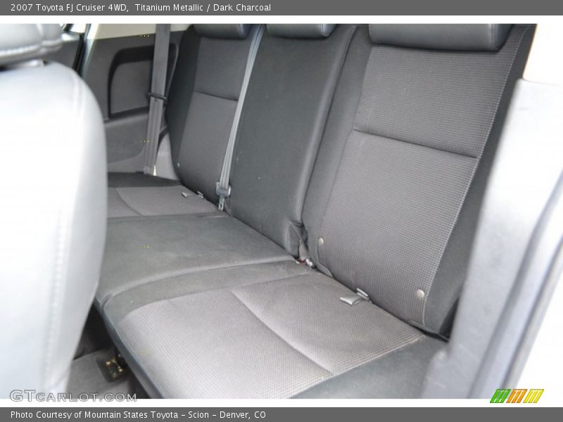 Titanium Metallic / Dark Charcoal 2007 Toyota FJ Cruiser 4WD