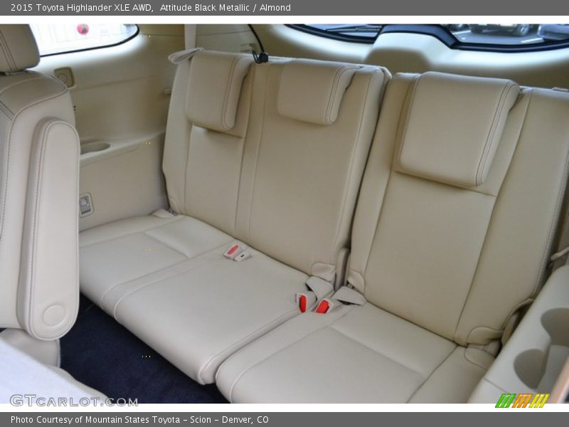 Attitude Black Metallic / Almond 2015 Toyota Highlander XLE AWD