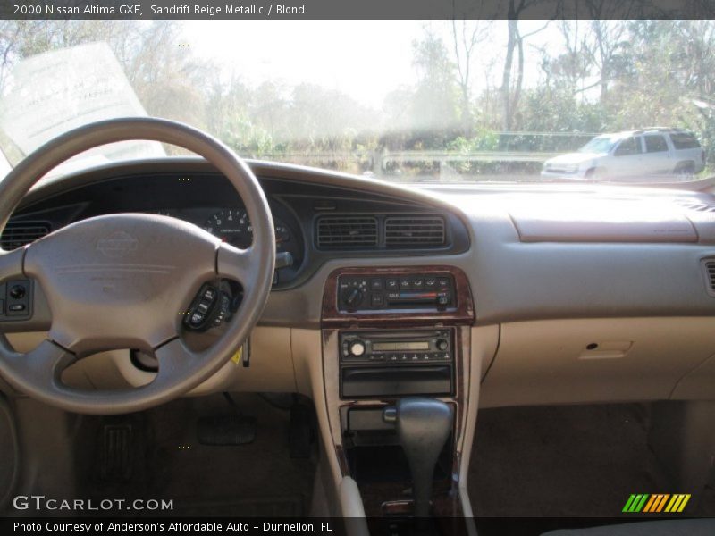 Sandrift Beige Metallic / Blond 2000 Nissan Altima GXE