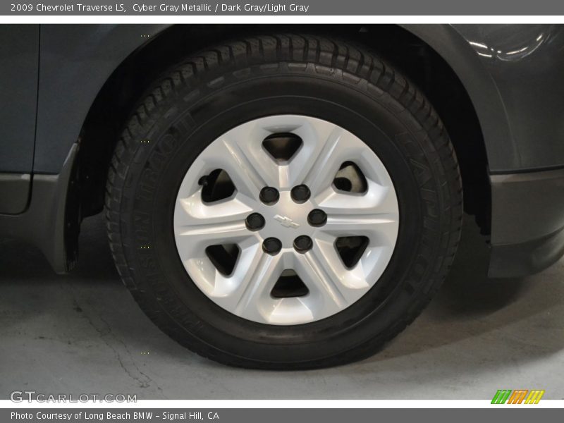 Cyber Gray Metallic / Dark Gray/Light Gray 2009 Chevrolet Traverse LS