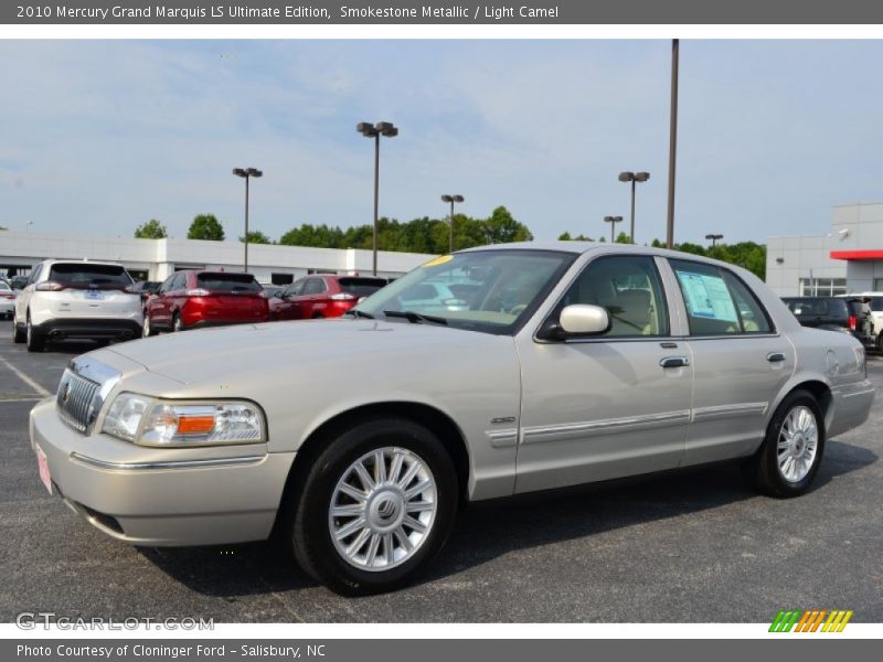 Front 3/4 View of 2010 Grand Marquis LS Ultimate Edition