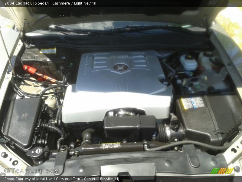 Cashmere / Light Neutral 2004 Cadillac CTS Sedan