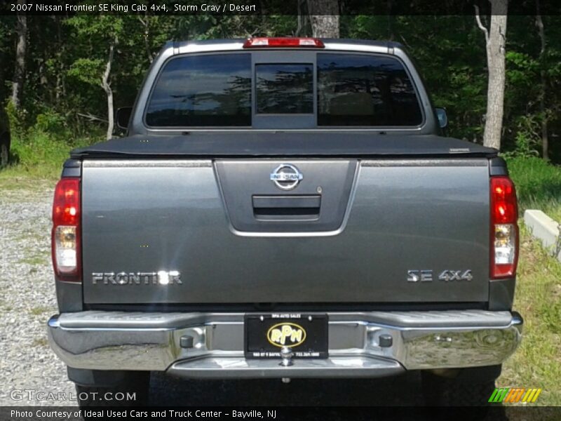 Storm Gray / Desert 2007 Nissan Frontier SE King Cab 4x4