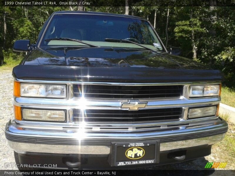 Onyx Black / Gray 1999 Chevrolet Tahoe LT 4x4