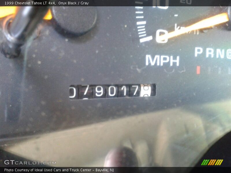 Onyx Black / Gray 1999 Chevrolet Tahoe LT 4x4
