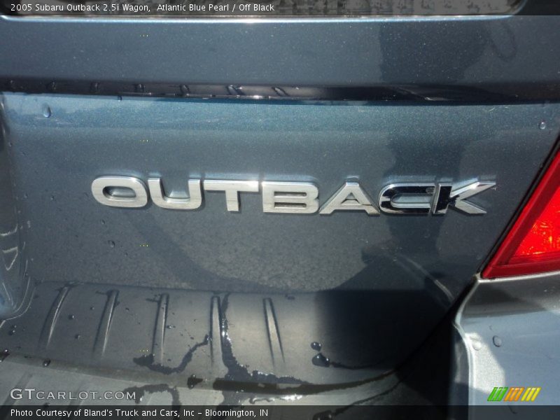Atlantic Blue Pearl / Off Black 2005 Subaru Outback 2.5i Wagon