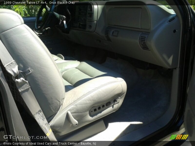 Onyx Black / Gray 1999 Chevrolet Tahoe LT 4x4
