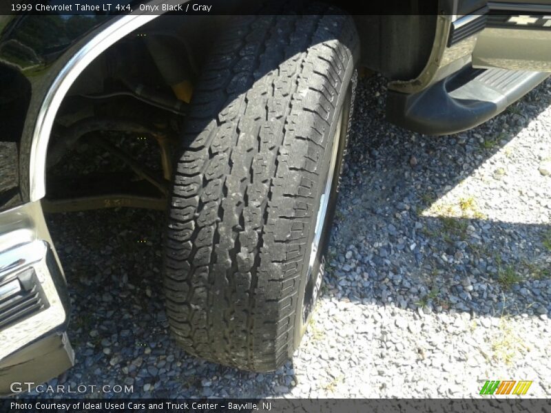 Onyx Black / Gray 1999 Chevrolet Tahoe LT 4x4