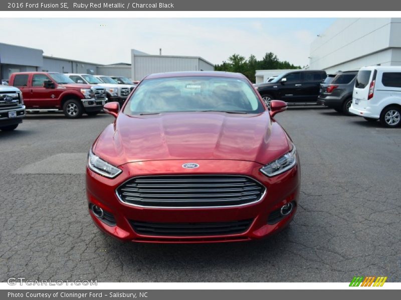  2016 Fusion SE Ruby Red Metallic