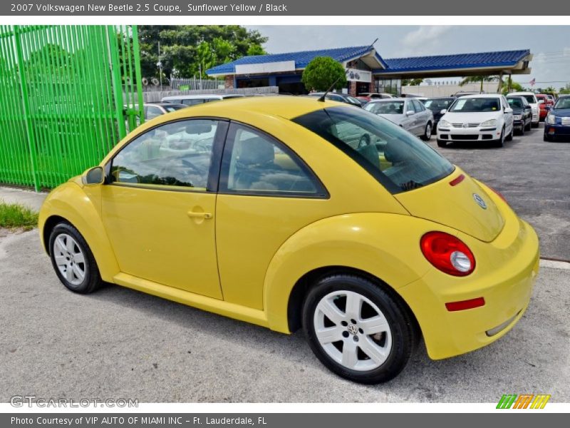 Sunflower Yellow / Black 2007 Volkswagen New Beetle 2.5 Coupe