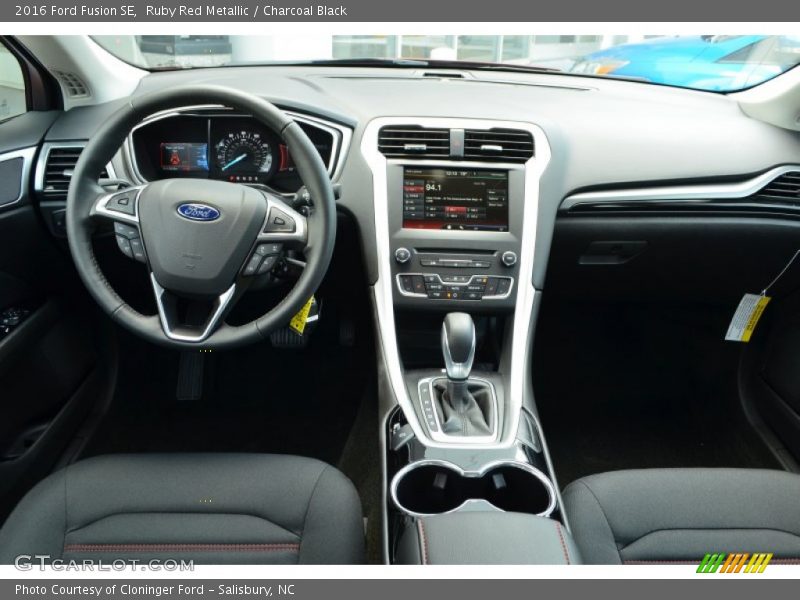 Ruby Red Metallic / Charcoal Black 2016 Ford Fusion SE