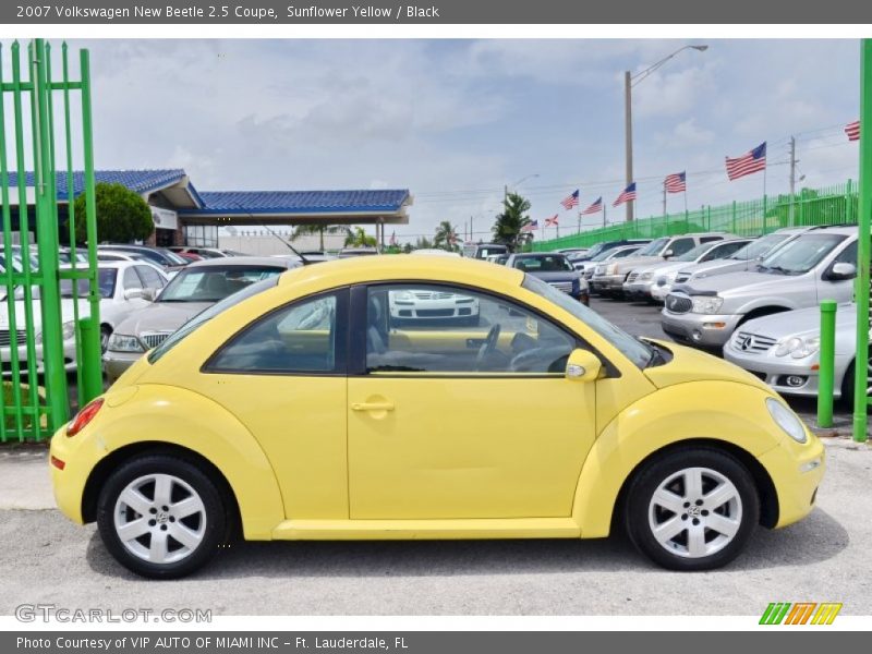 Sunflower Yellow / Black 2007 Volkswagen New Beetle 2.5 Coupe