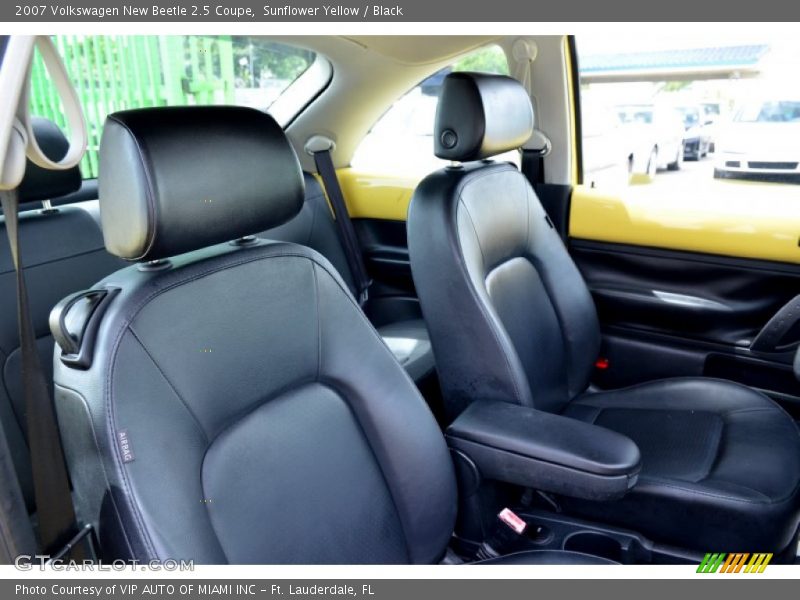 Sunflower Yellow / Black 2007 Volkswagen New Beetle 2.5 Coupe