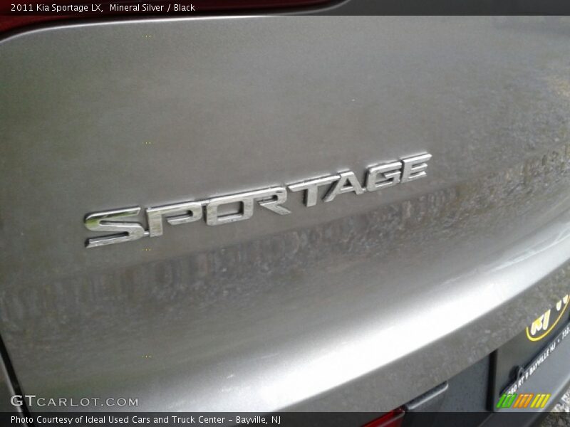 Mineral Silver / Black 2011 Kia Sportage LX