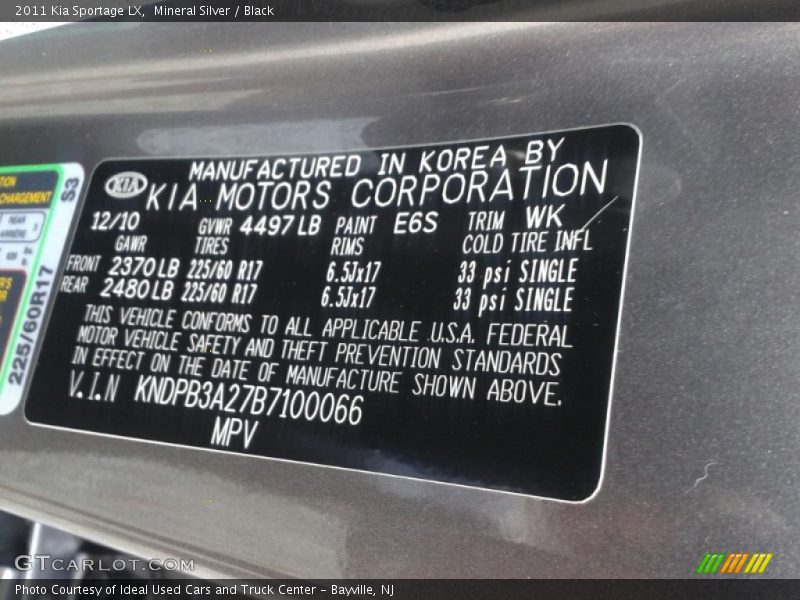 Mineral Silver / Black 2011 Kia Sportage LX