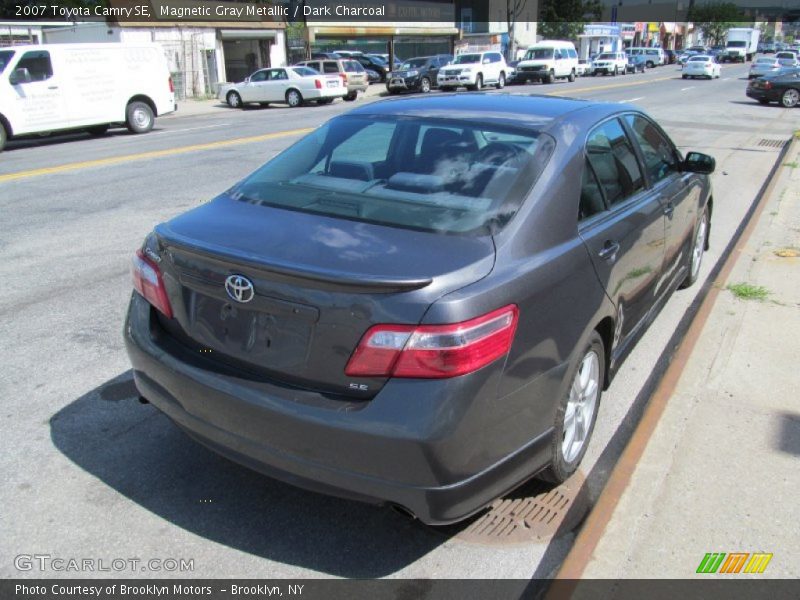 Magnetic Gray Metallic / Dark Charcoal 2007 Toyota Camry SE