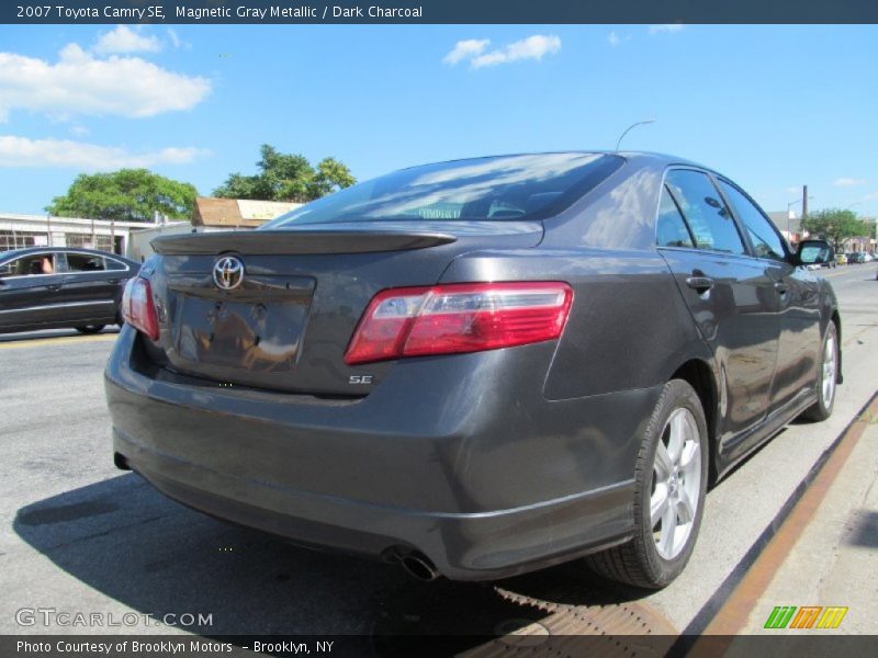 Magnetic Gray Metallic / Dark Charcoal 2007 Toyota Camry SE
