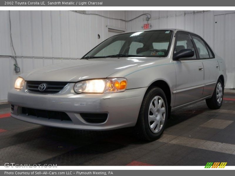 Sandrift Metallic / Light Charcoal 2002 Toyota Corolla LE