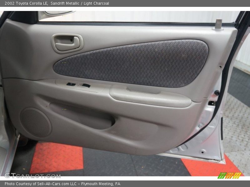 Sandrift Metallic / Light Charcoal 2002 Toyota Corolla LE