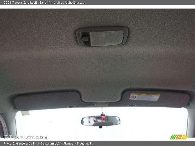 Sandrift Metallic / Light Charcoal 2002 Toyota Corolla LE