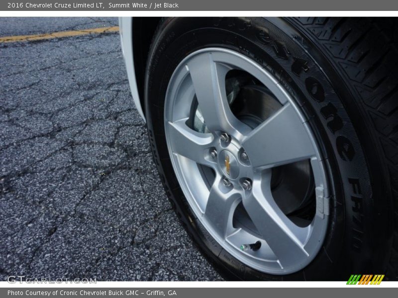 Summit White / Jet Black 2016 Chevrolet Cruze Limited LT