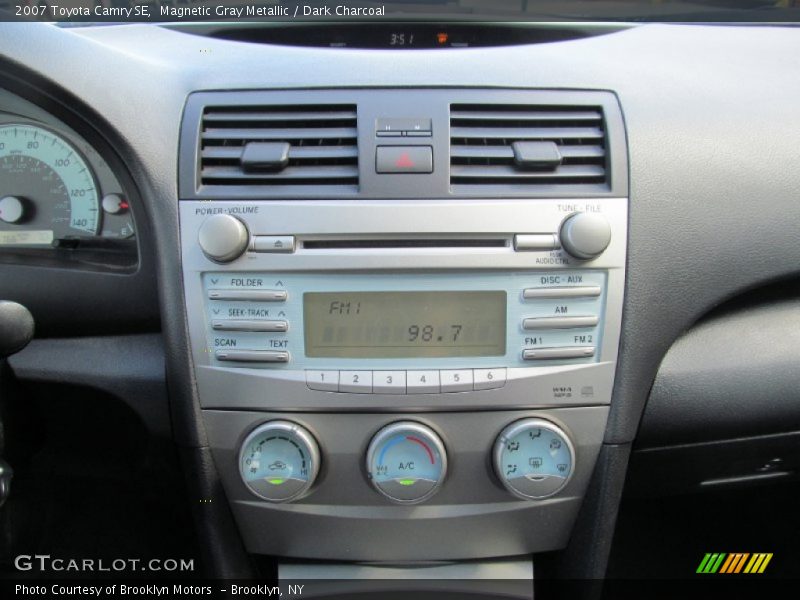 Magnetic Gray Metallic / Dark Charcoal 2007 Toyota Camry SE