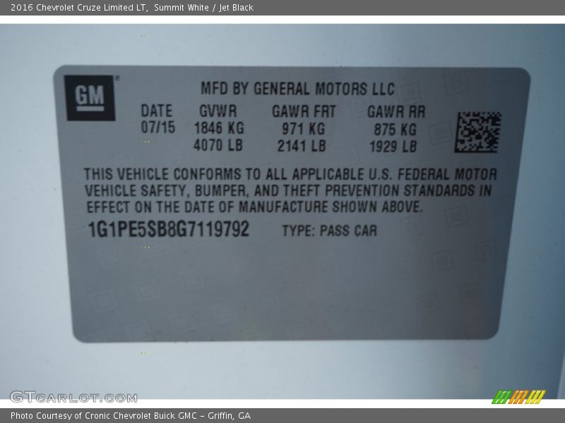 Summit White / Jet Black 2016 Chevrolet Cruze Limited LT