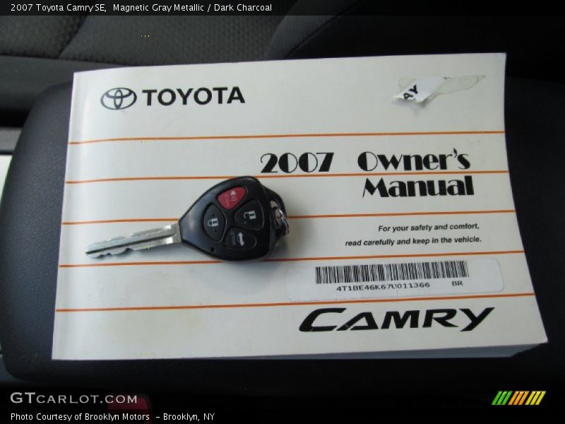 Magnetic Gray Metallic / Dark Charcoal 2007 Toyota Camry SE