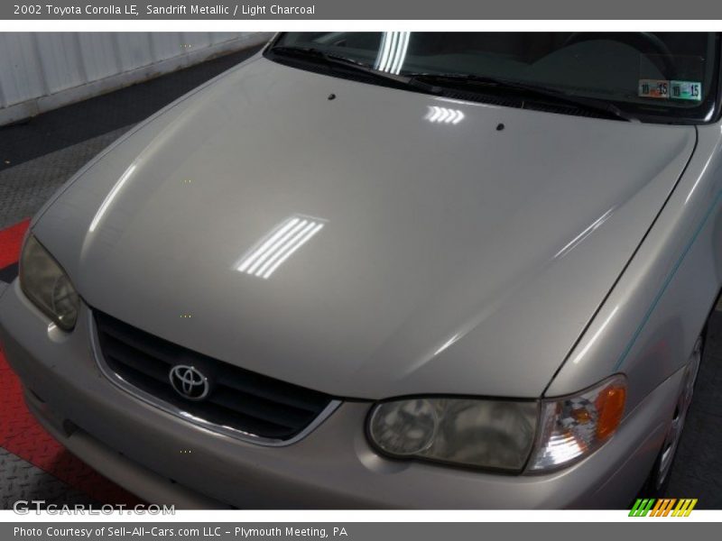 Sandrift Metallic / Light Charcoal 2002 Toyota Corolla LE