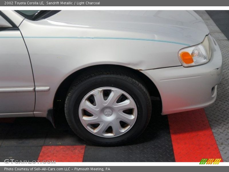 Sandrift Metallic / Light Charcoal 2002 Toyota Corolla LE