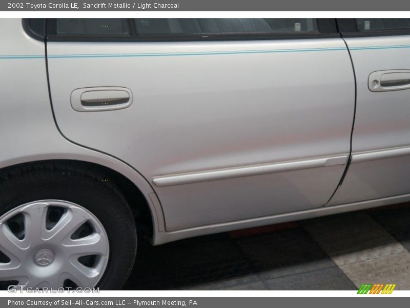 Sandrift Metallic / Light Charcoal 2002 Toyota Corolla LE