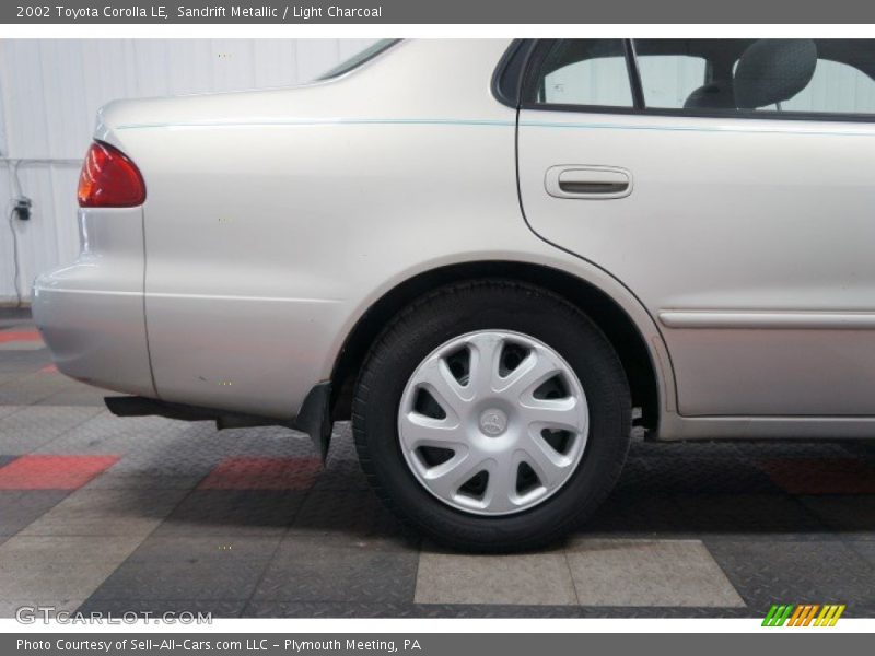 Sandrift Metallic / Light Charcoal 2002 Toyota Corolla LE