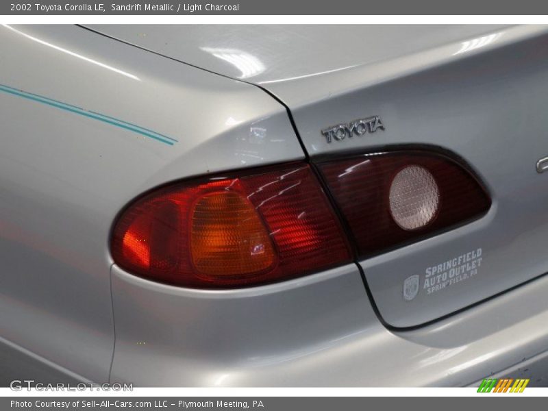 Sandrift Metallic / Light Charcoal 2002 Toyota Corolla LE