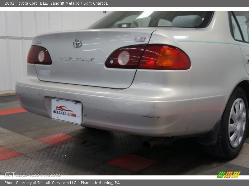 Sandrift Metallic / Light Charcoal 2002 Toyota Corolla LE