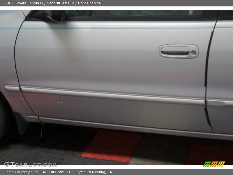Sandrift Metallic / Light Charcoal 2002 Toyota Corolla LE