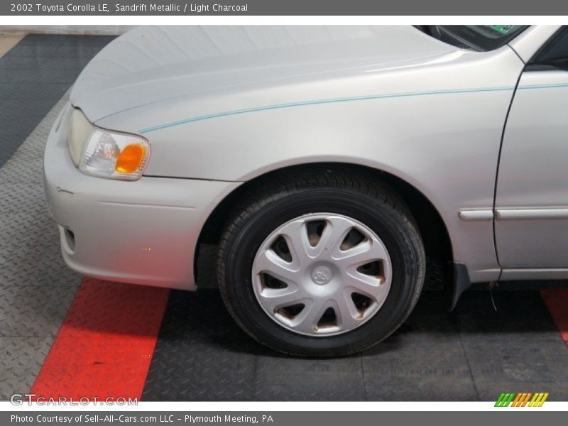 Sandrift Metallic / Light Charcoal 2002 Toyota Corolla LE