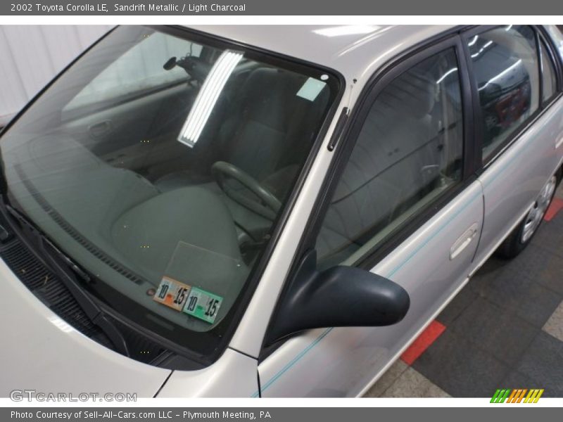 Sandrift Metallic / Light Charcoal 2002 Toyota Corolla LE