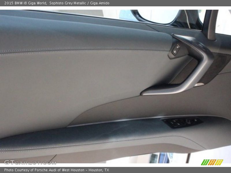 Sophisto Grey Metallic / Giga Amido 2015 BMW i8 Giga World