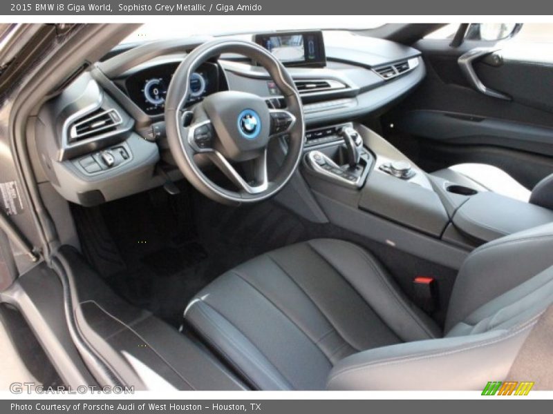  2015 i8 Giga World Giga Amido Interior