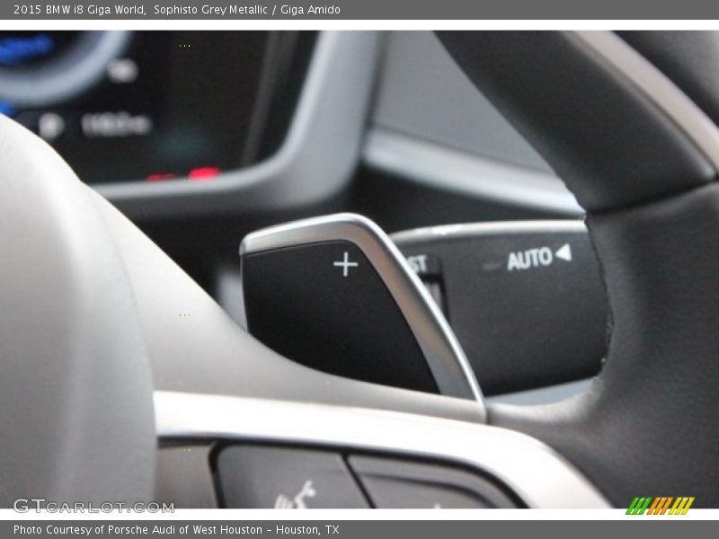  2015 i8 Giga World 6 Speed Automatic Gasoline/2 Speed Automatic Shifter