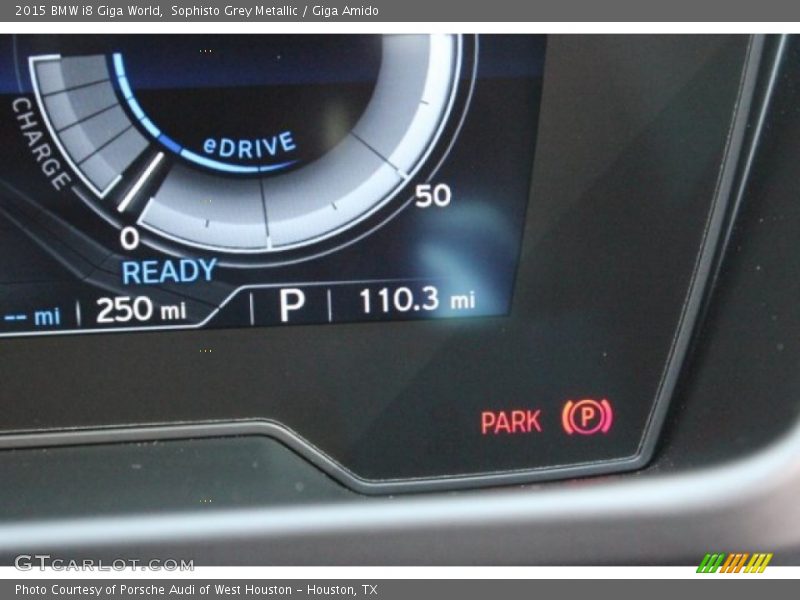 Sophisto Grey Metallic / Giga Amido 2015 BMW i8 Giga World