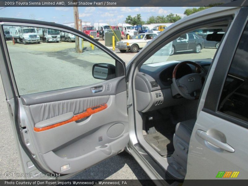 Silver Shadow Pearl / Stone 2009 Toyota Sienna Limited AWD