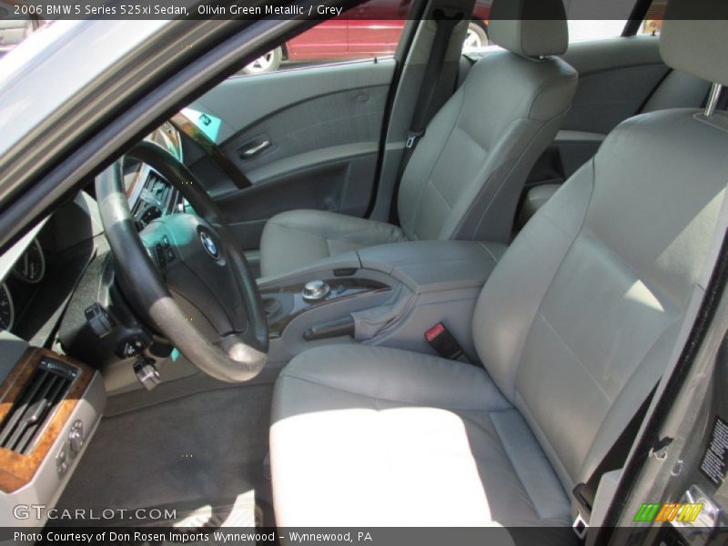 Olivin Green Metallic / Grey 2006 BMW 5 Series 525xi Sedan