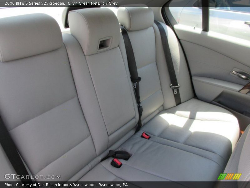 Olivin Green Metallic / Grey 2006 BMW 5 Series 525xi Sedan