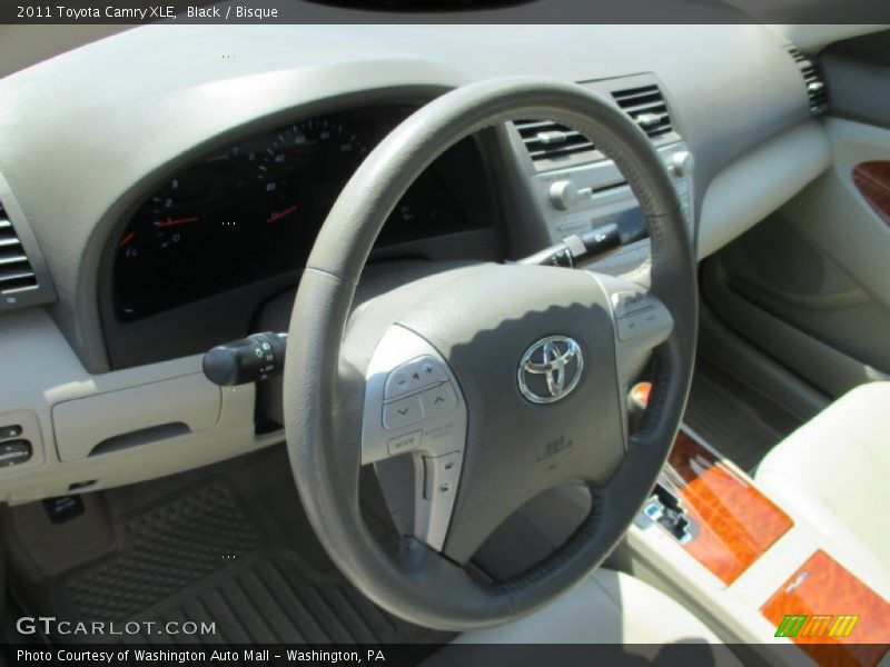 Black / Bisque 2011 Toyota Camry XLE