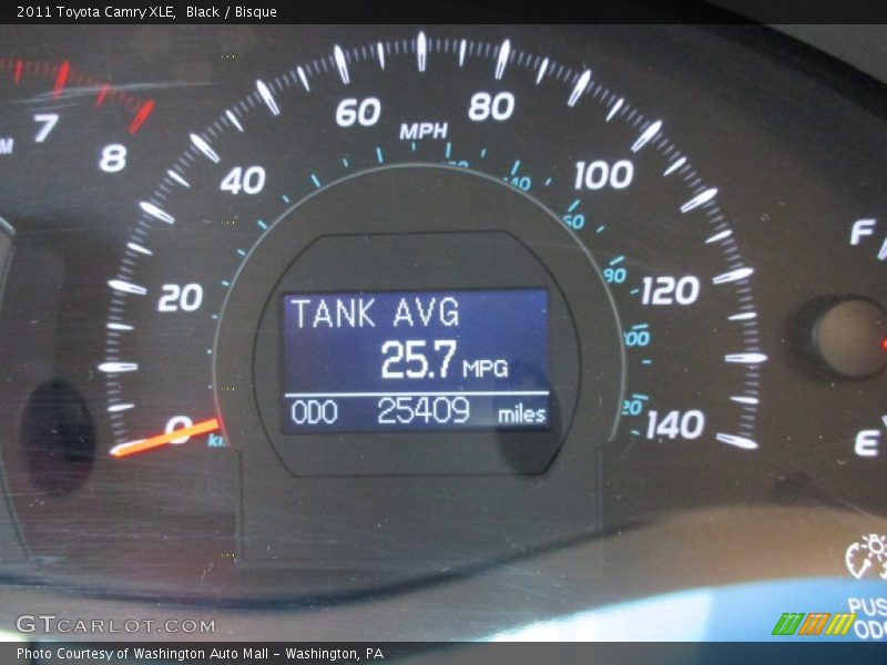 Black / Bisque 2011 Toyota Camry XLE