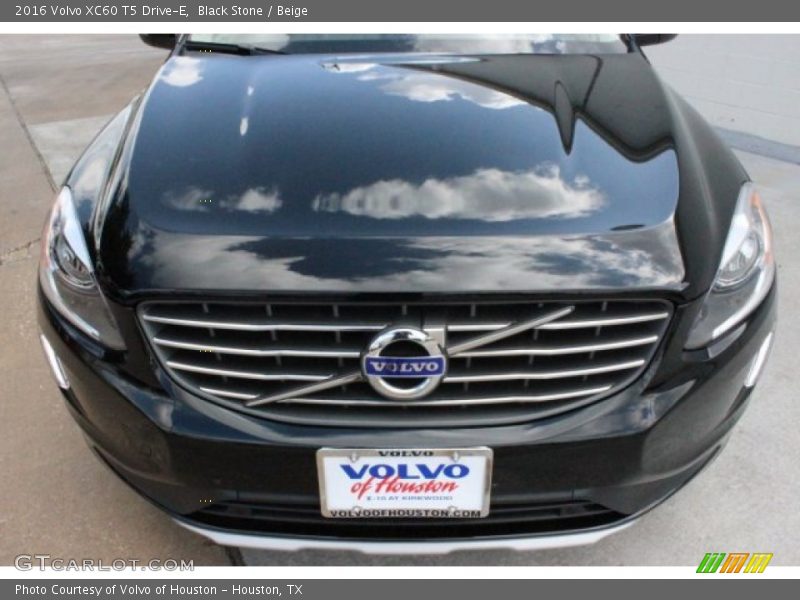 Black Stone / Beige 2016 Volvo XC60 T5 Drive-E